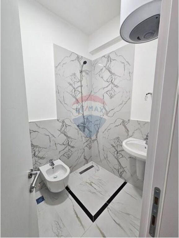 Jepet me qira apartament 2+1+2 tek Kodra e Diellit