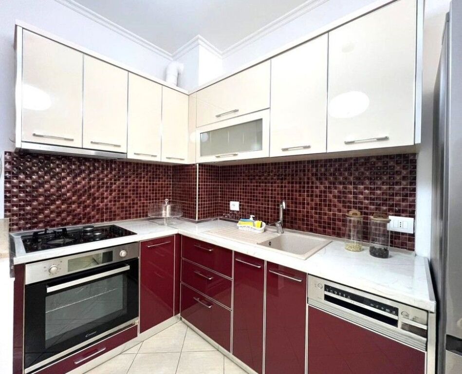 Shitet Apartament 1+1 , Don Bosko !