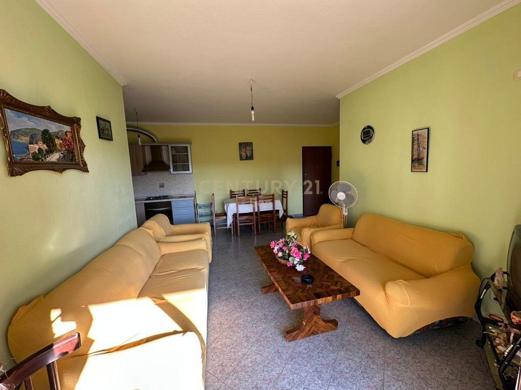 SHESIM APARTAMENT 1+1 TEK POLIKLINIKA, DURRES QENDER !