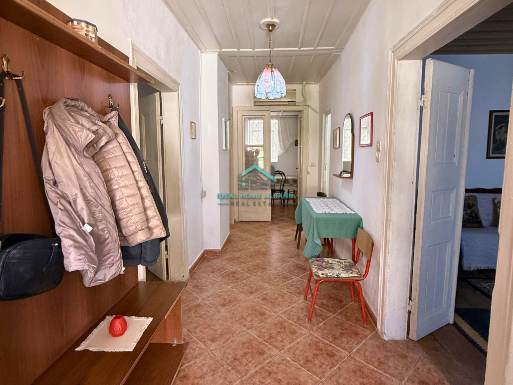 SHTEPI PRIVATE SHITET – MURADIE, VLORE