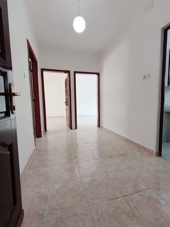 Apartament 2+1 me Qera – Zona e Stadiumit