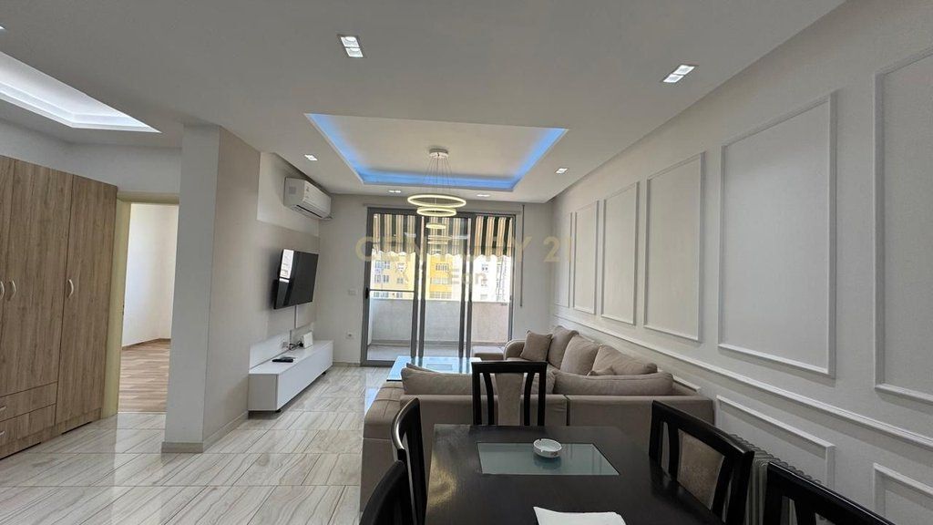 SHITET APARTAMENT 2+1+2 BALLKONE TE ISH-URT, DURRES !