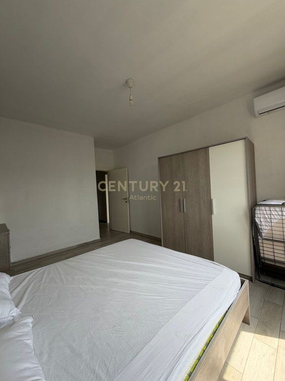 Apartament 1+1 Me Qira në zonën Stacioni i Trenit, Durrës.