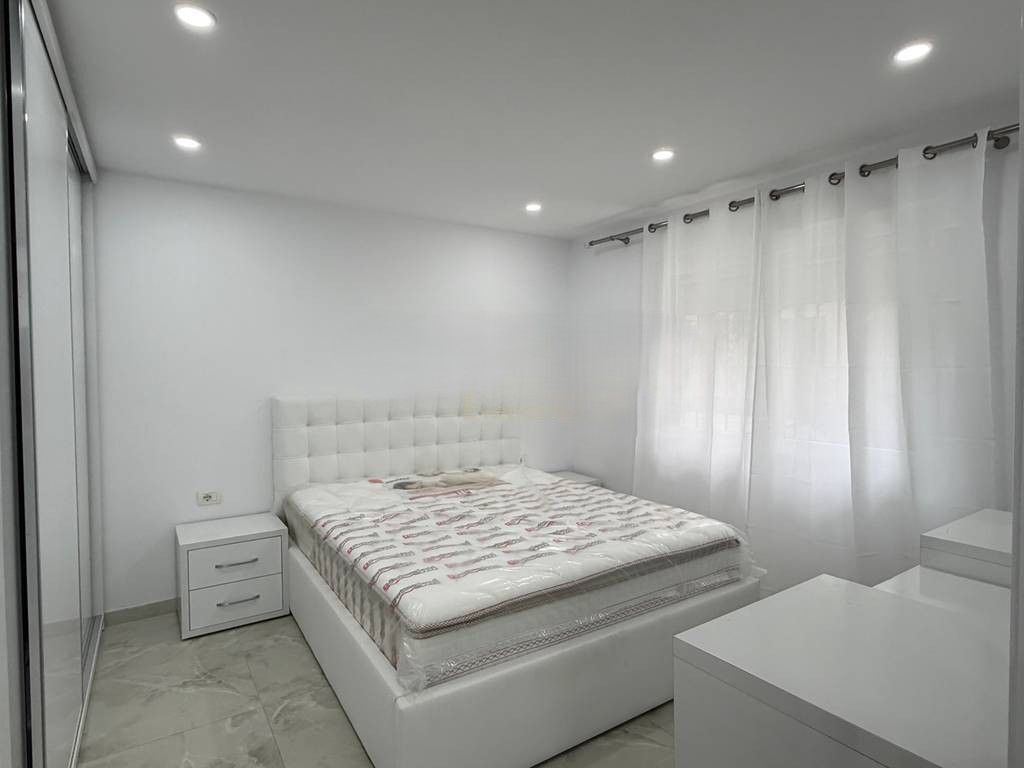 PEDIATRIA, JAPIM APARTAMENT 2+1 ME QERA! 600 € /Muaj