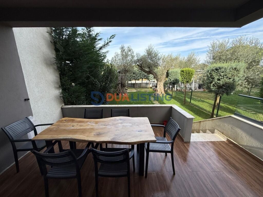 OFROHET PER SHITJE TEK REZIDENCA VALA MAR 1+1+ VERANDE + OBORR