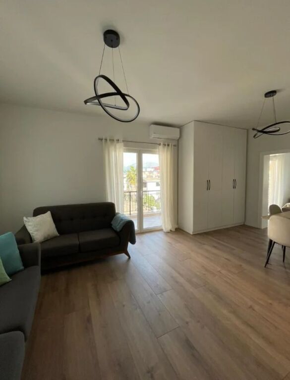 Qera | Apartament 1 + 1 | Rruga e Kavajës | 550 €/muaj