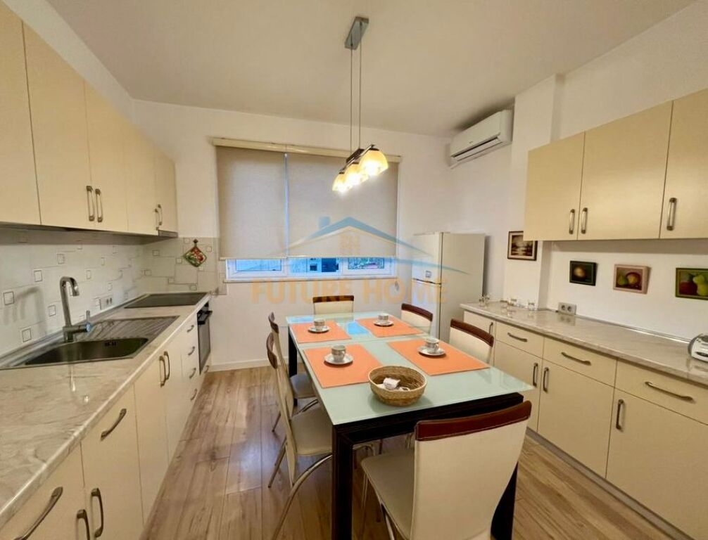 Qera, Apartament 2+1,Rruga e Durrësit, Tiranë 600 €