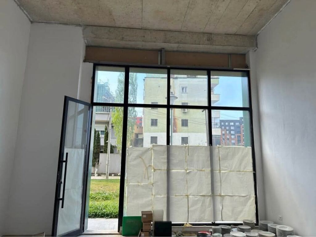 DYQAN ME QERA + POST PARKIMI+DEPO - BULEVARDI I RI