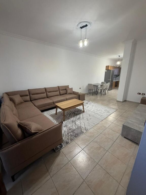 Jepet me qera apartament 2+1+verand  📍Ish URT,Durres