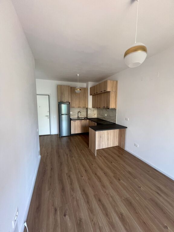 Apartament 1+1 me qira