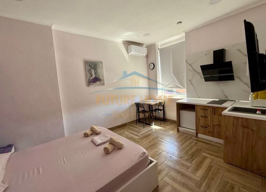 Shitje,2 Studio ,Stadiumi Dinamo