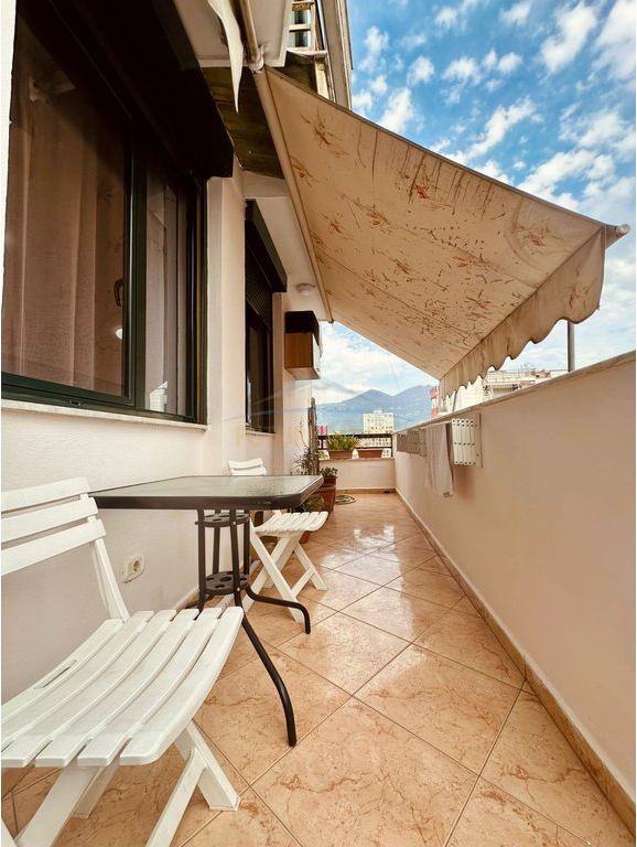 Qera,Apartament 2+1+2, Selvia