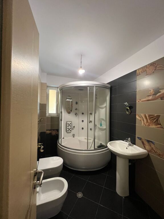 APARTAMENT 2+1 PER SHITJE TEK FUSHA E AVIACIONIT