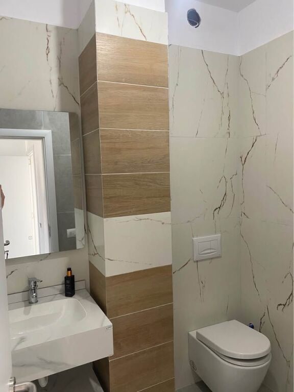 Apartament me qira 2+1 – pranë Liqenit të Farkës, Tiranë