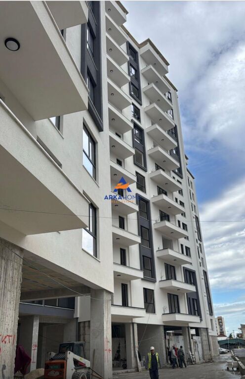 SHITET DYQAN 75M2 "FUSHA AVIACIONIT" 225000 EURO