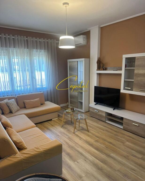 APARTAMETN ME QIRA 2+1 LIQENI ARTIFICIAL 700 EURO