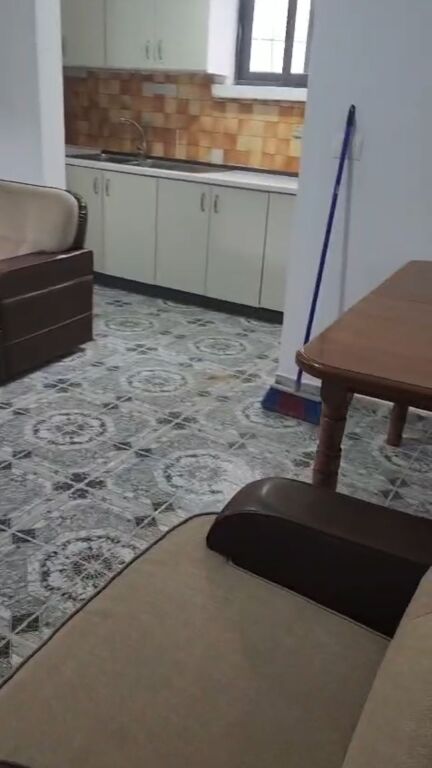 Jepet me Qera Apartament 2+1 prane Policise Durres