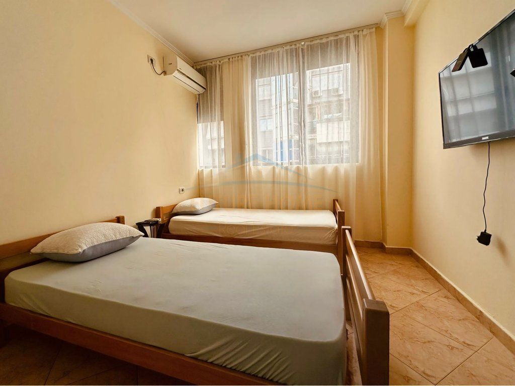 Qera,Apartament 2+1+2, Selvia