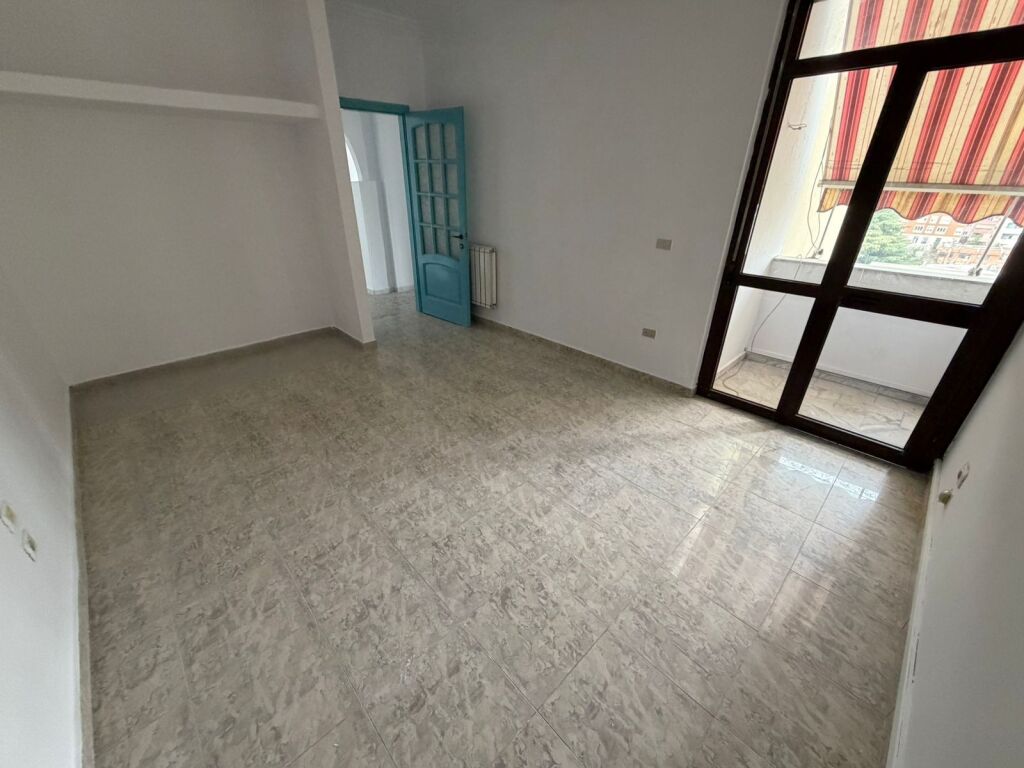 Zyre per qera ne Bllok