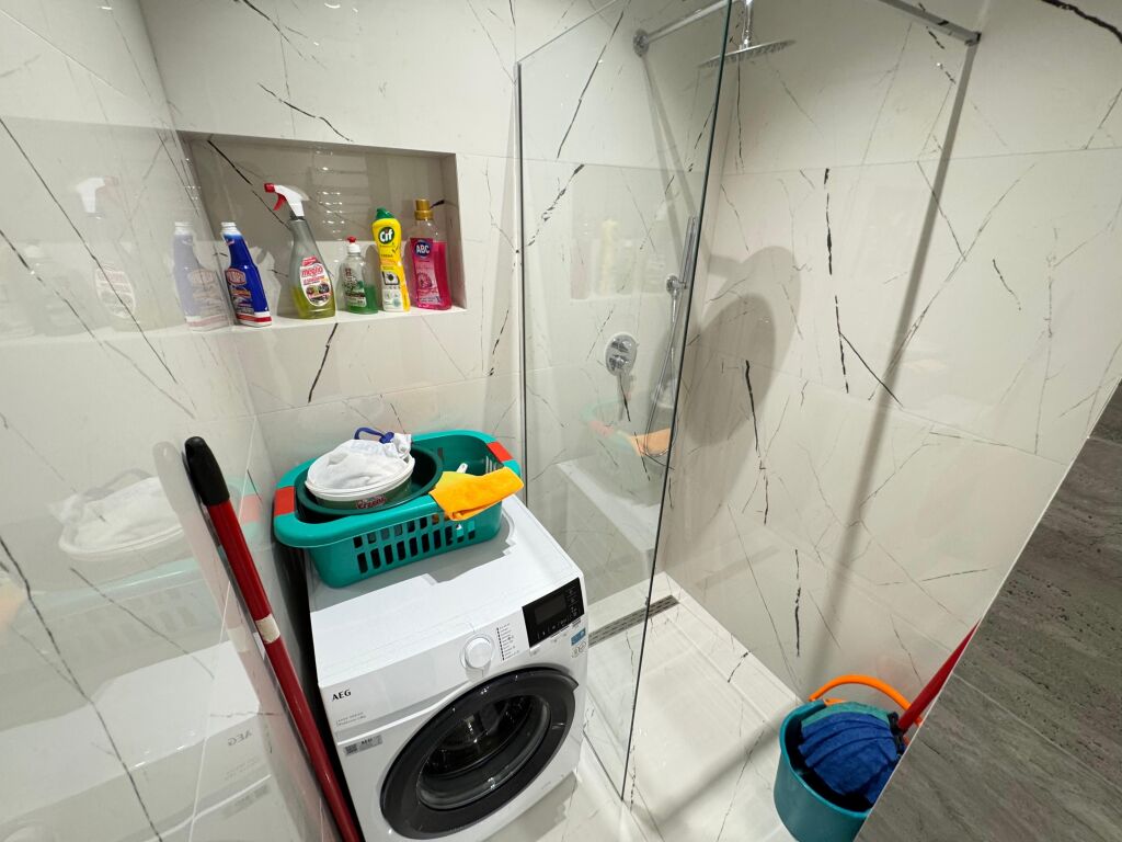 🏡 Jepet me qira apartament 2+1 tek 📍Jordan Misja💰 Çmimi: 80,000 lekë / muaj