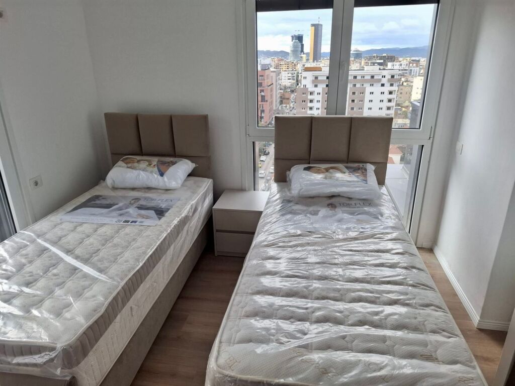 📣 QERA SUPER Apartament 2+1+2 Me Verande Dhe Parking 📍 Prane Shkolles Se Kuqe ✨