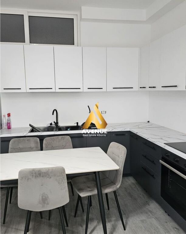 JEPET ME QERA APARTAMENT 2+1 – PRANE MEDRESES 5 Maji Tirane