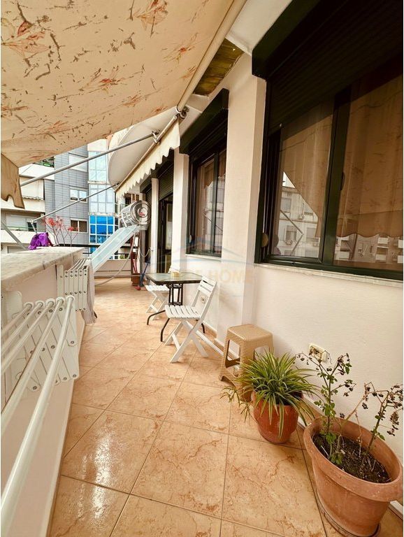 Qera,Apartament 2+1+2, Selvia