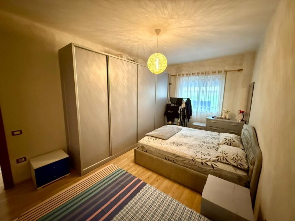 📣 AFFITTO Appartamento 1+1 📍 Vicino al Giardino Botanico ✨💶 Prezzo 60.000 Lek al Mese