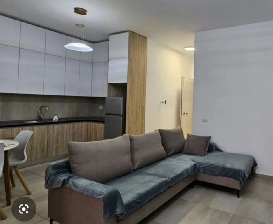 Affitto | Apartament 1 + 1+2wc | Rruga e Kavajës | 500 €/mese