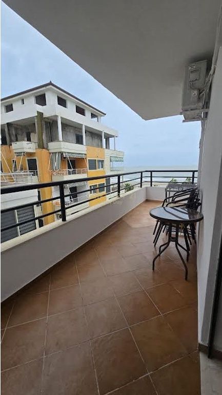 Shitet 2+1 ne Qerret me pamje deti