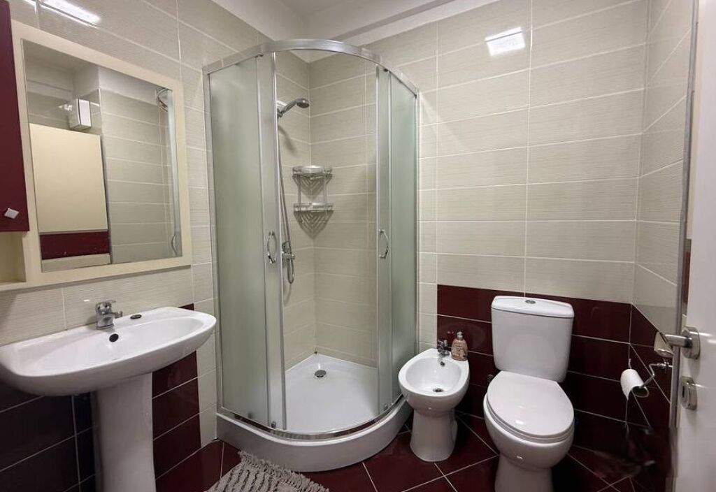 JEPET ME QIRA APARTAMENT 1+1