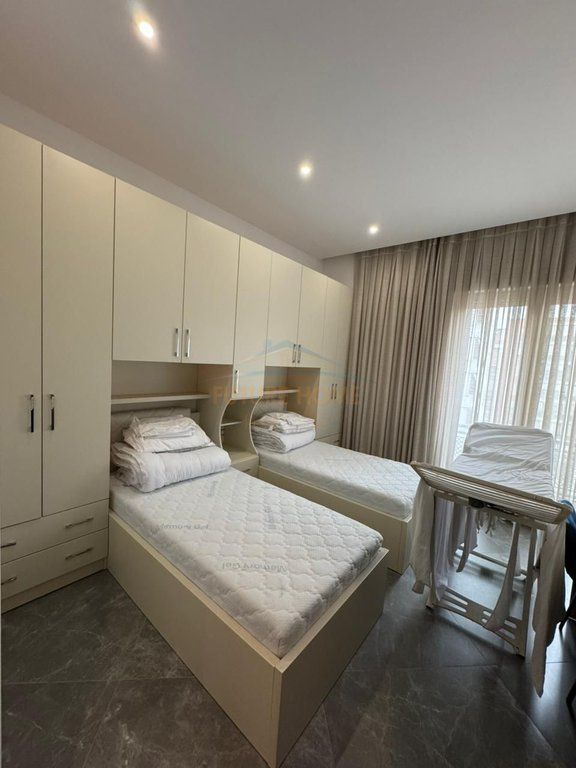 Qera, Apartament 2+1+2+Post Parkimi, Kompleksi Delijorgji, Tiranë.