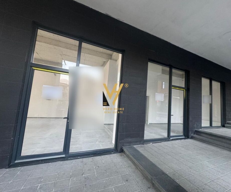 JEPET DYQAN 85 M2 ME QERA TE OXHAKU, KOMPLEKSI ASL 2-850 EURO