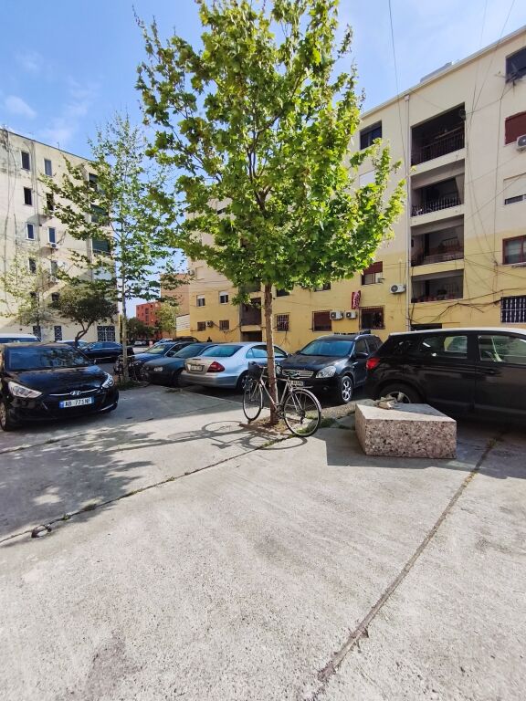 Apartament 2+1 me Qera – Zona e Stadiumit