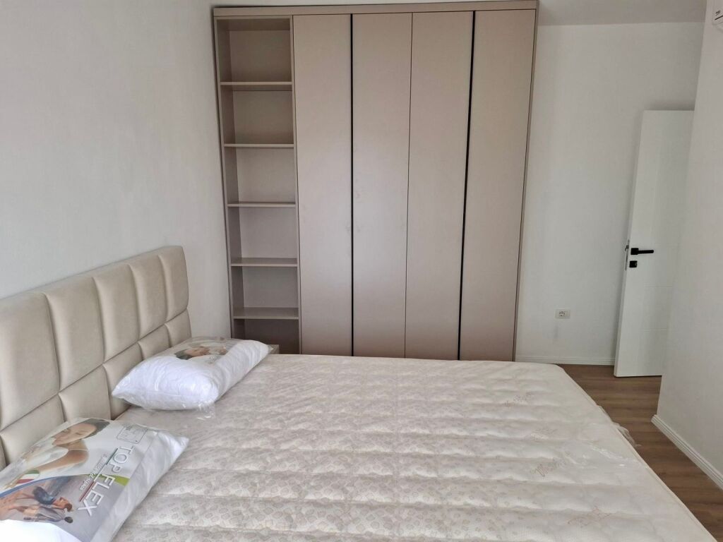 📣 QERA SUPER Apartament 2+1+2 Me Verande Dhe Parking 📍 Prane Shkolles Se Kuqe ✨