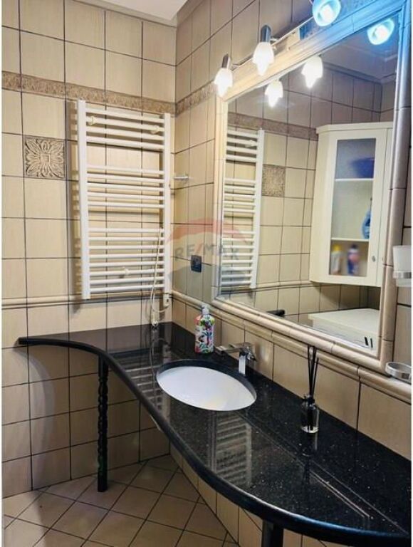 Appartamento 2+1 in affitto, Via A.Z.Cajupi, Bllok