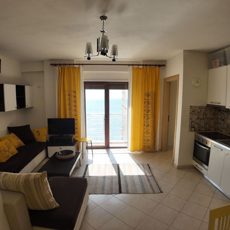 EXLUSIVE ! OKAZION ! Shesim 2+1+3 ballkone ne Vollga me pamje deti !