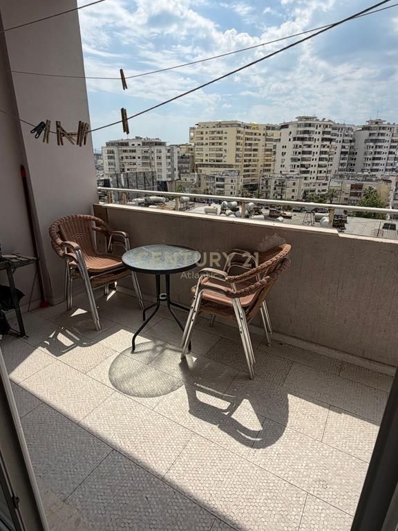Apartament 1+1 Me Qira në zonën Stacioni i Trenit, Durrës.