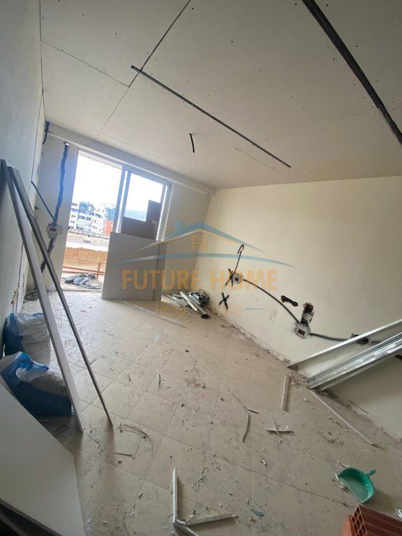 Shitet, Apartament 2+1, Unaza e re, Tiranë.