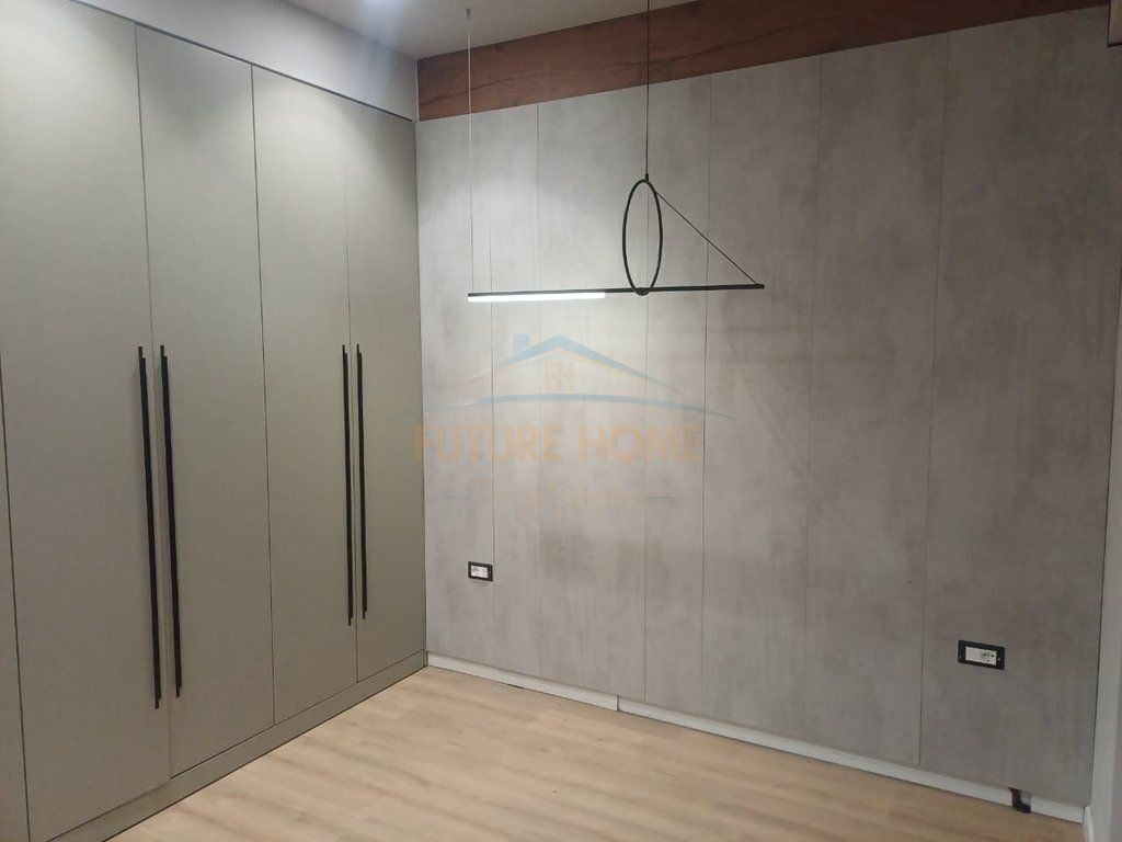 In vendita appartamento 2+1+2 Garden Building Rruga e Kavajes