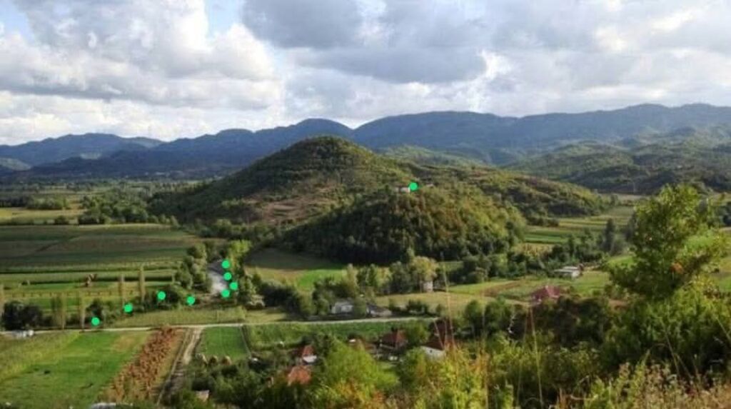 SHITET SHTËPI E VJETËR + TOKË 1600 M2 NË BALDUSHK