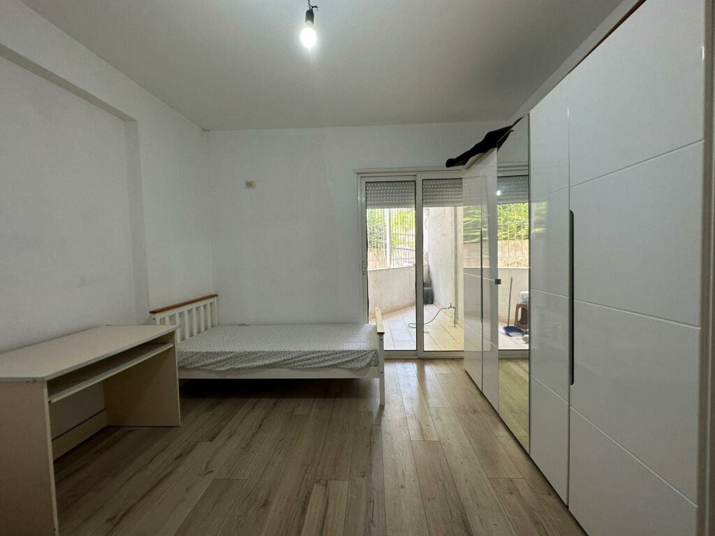Jepet me qira apartament 2+1 në Fresk, Tiranë