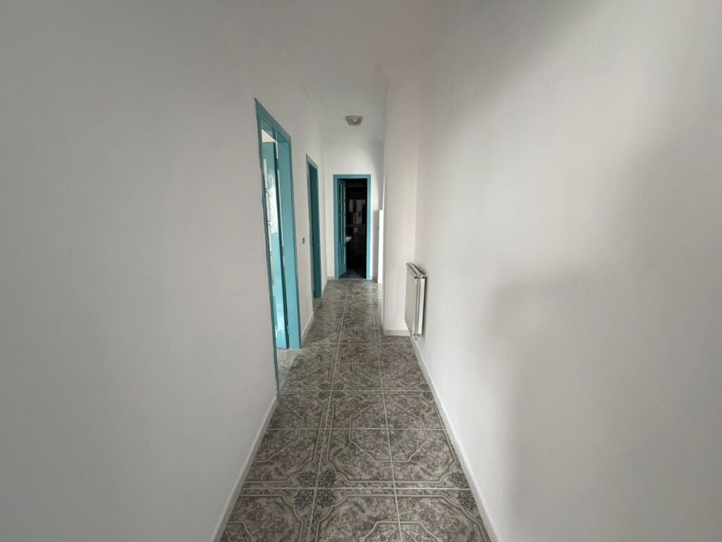 Zyre per qera ne Bllok