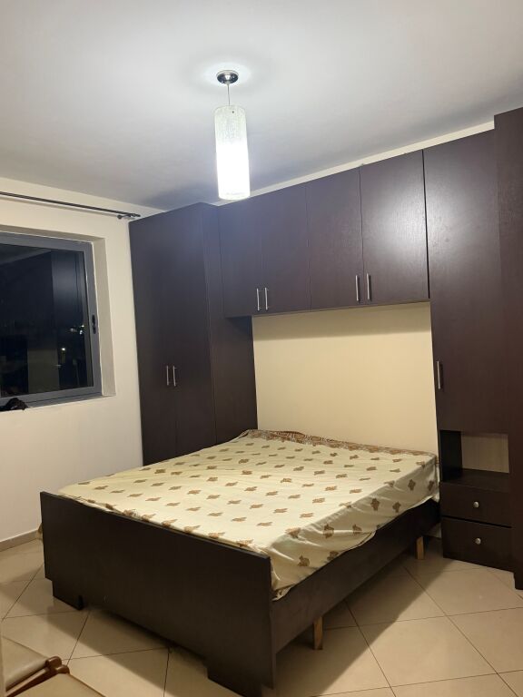 Apartment for rent 1+1 in Shkoze Total area: 56 m2 Floor: 3 Layout: •Living room + kitchen area •1 bedroom •1 bathroom • Corridor The apartment is furnished.