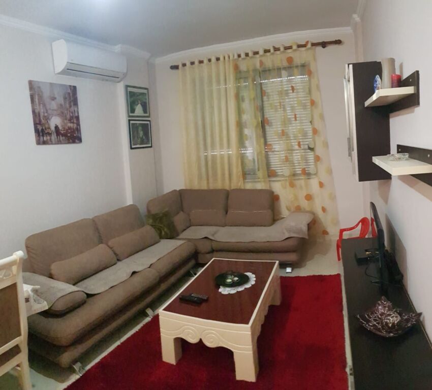 Jepet Me Qera Apartament 2+1+1 Ballkon