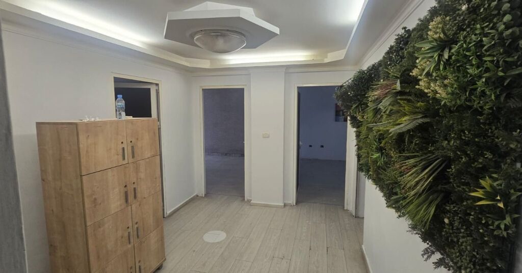 Jepet me Qira Ambjent tek sheshi Willson Adresa: tek ish-Blloku