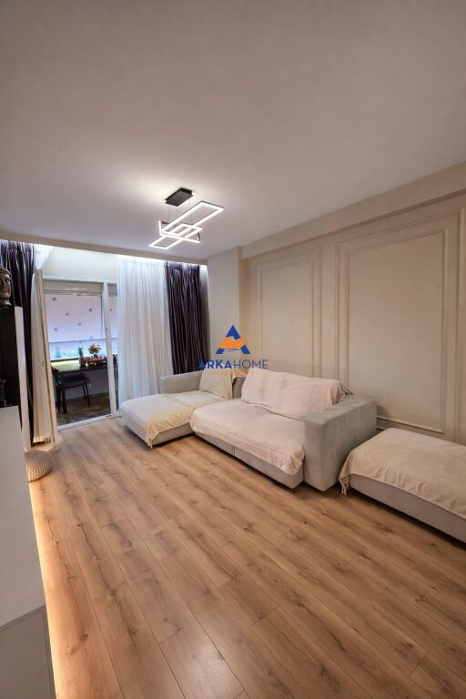 SHITET SUPER APARTAMENT LUKSOZ 2+1+BALLKON "TE KIKA 2" 370.000 EURO