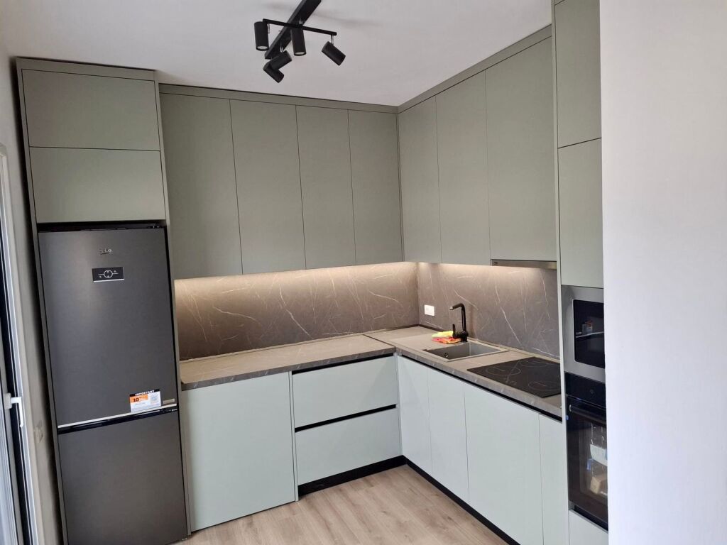 📣 QERA SUPER Apartament 2+1+2 Me Verande Dhe Parking 📍 Prane Shkolles Se Kuqe ✨