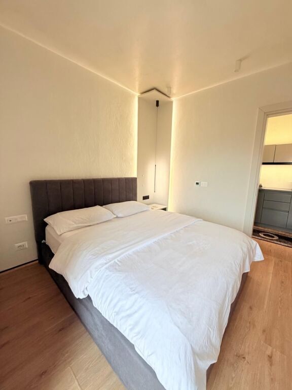 JEPET ME QERA APARTAMENT 1+1 ILIRIA PLAZH, DURRES