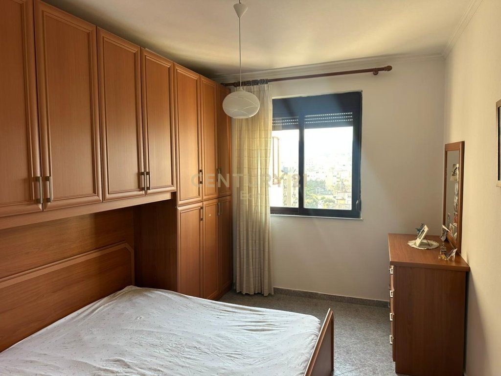 SHESIM APARTAMENT 1+1 TEK POLIKLINIKA, DURRES QENDER !